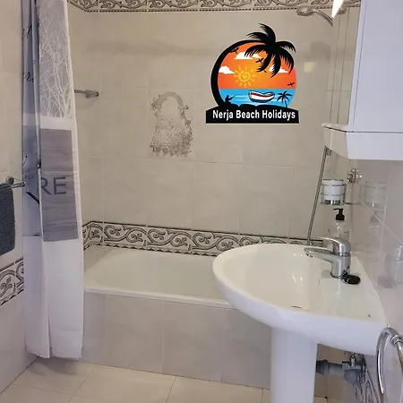 Spacious 2 Bed, 2 Bath In Capistrano Playa, * Nerja