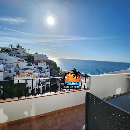 Spacious 2 Bed, 2 Bath In Capistrano Playa, Nerja