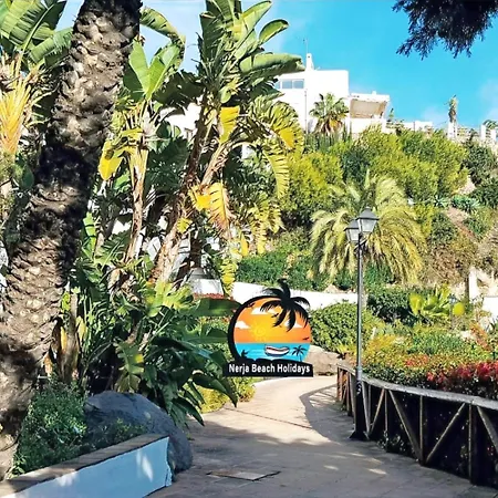 Spacious 2 Bed, 2 Bath In Capistrano Playa, Apartment Nerja